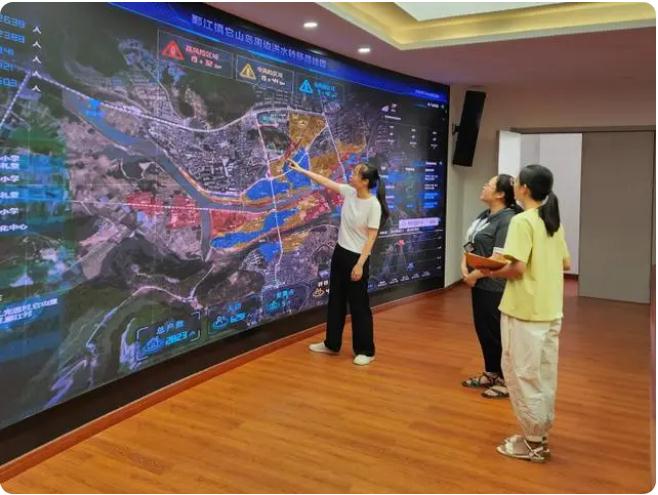 靠前監(jiān)督，寧波海曙區(qū)織牢織密防汛安全網(wǎng)